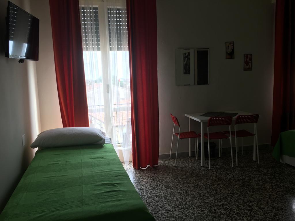 Bed and Breakfast Aliante Turist House Piza Zewnętrze zdjęcie
